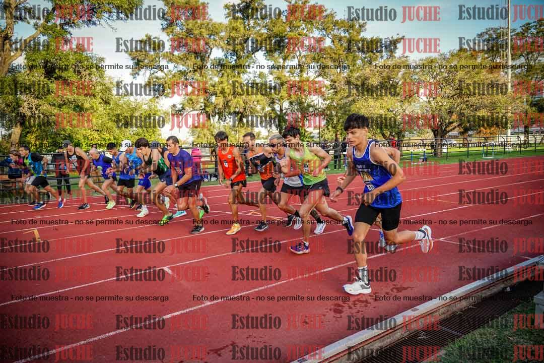 Fotos de los 3000 m llanos de varones