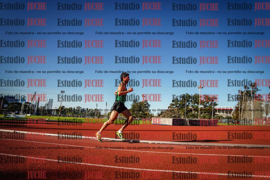 Fotos de los 3000 m llanos de varones