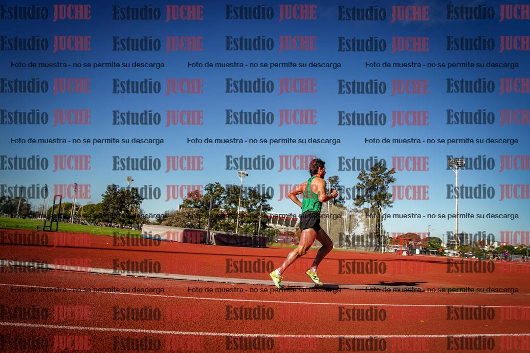 Fotos de los 3000 m llanos de varones