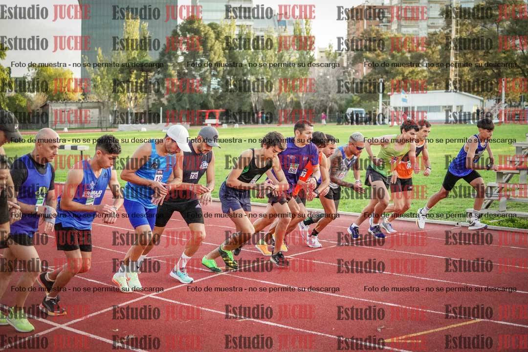Fotos de los 3000 m llanos de varones