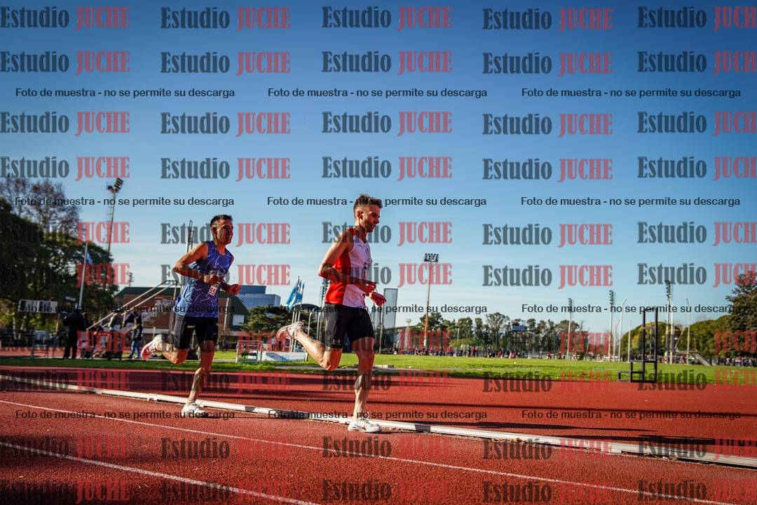 Fotos de los 3000 m llanos de varones