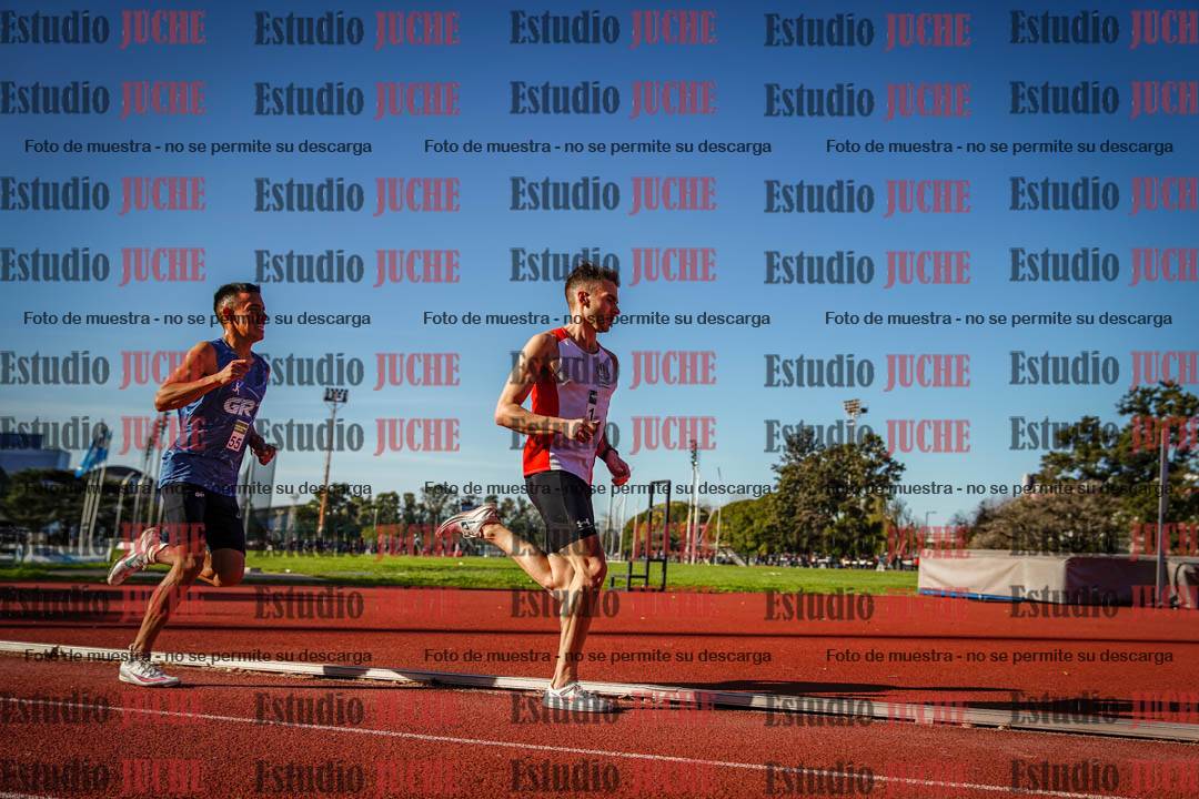 Fotos de los 3000 m llanos de varones