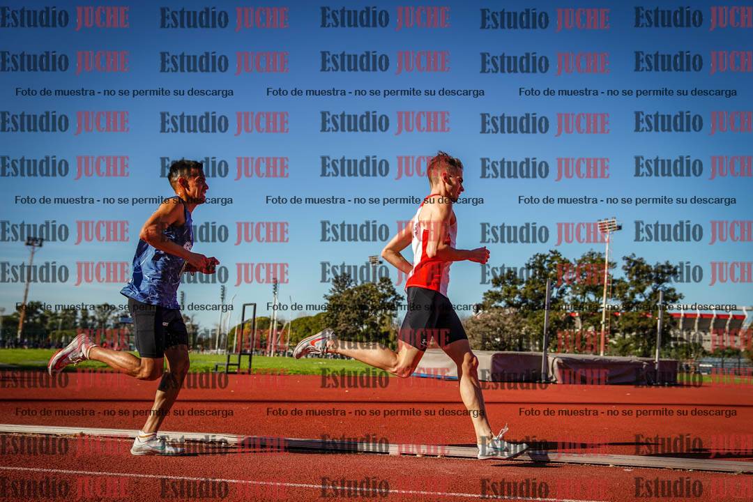 Fotos de los 3000 m llanos de varones