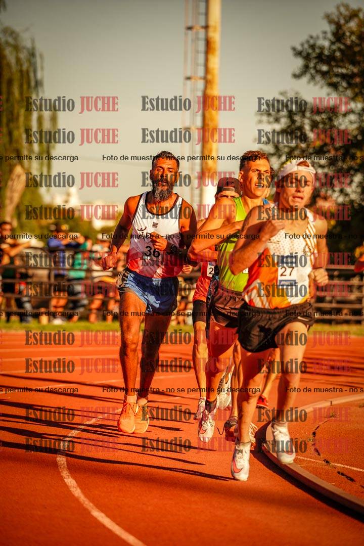 Fotos de los 3000 m llanos de varones