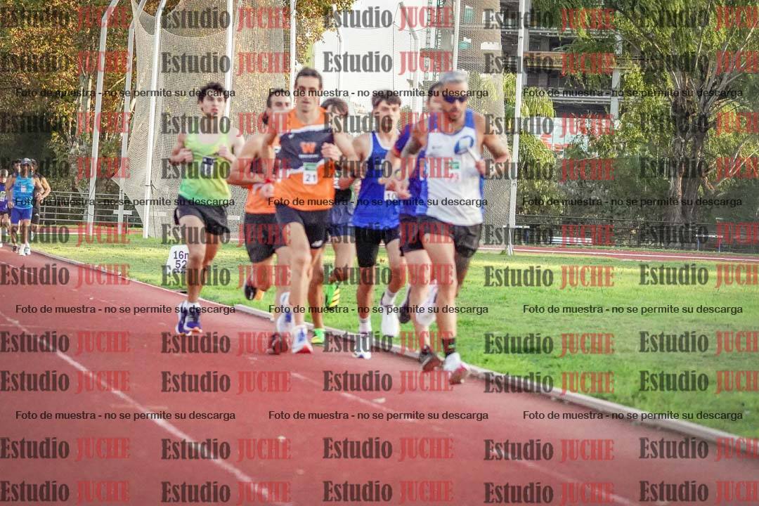 Fotos de los 3000 m llanos de varones
