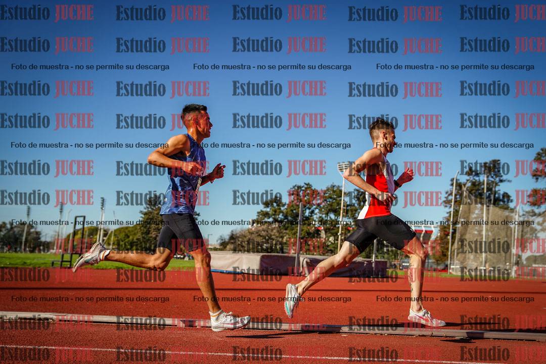 Fotos de los 3000 m llanos de varones
