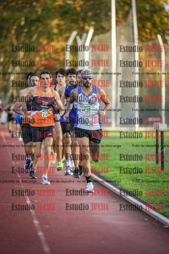 Fotos de los 3000 m llanos de varones