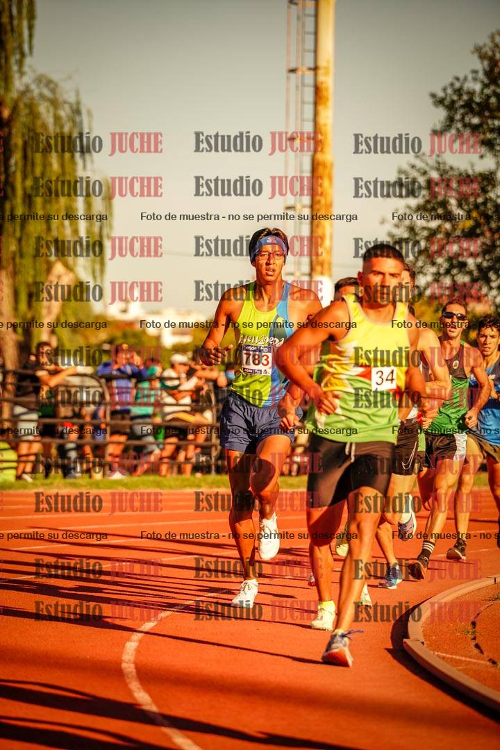 Fotos de los 3000 m llanos de varones