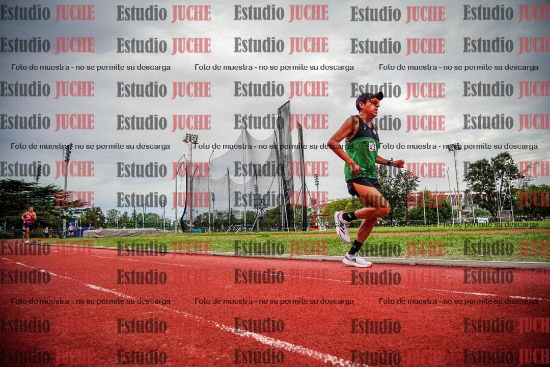 Fotos de los 3000 m llanos de varones
