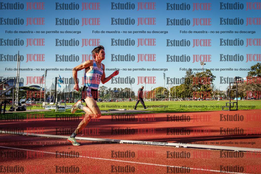 Fotos de los 3000 m llanos de varones