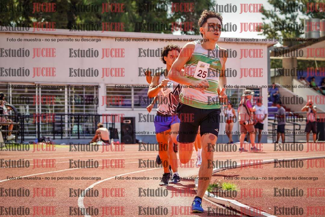 Fotos de los 800 m llanos de varones