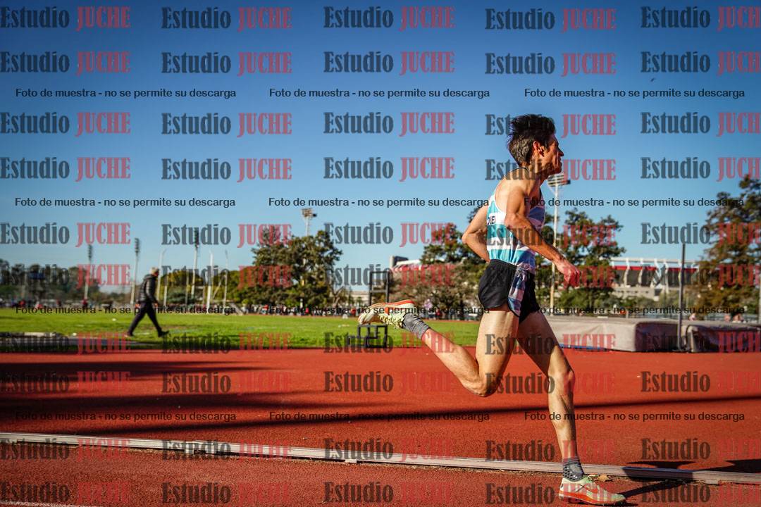 Fotos de los 3000 m llanos de varones
