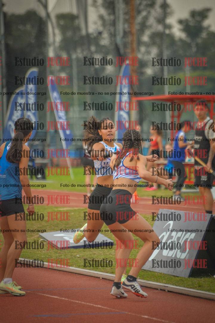 Fotos de las postas 4x400 m llanos de mujeres