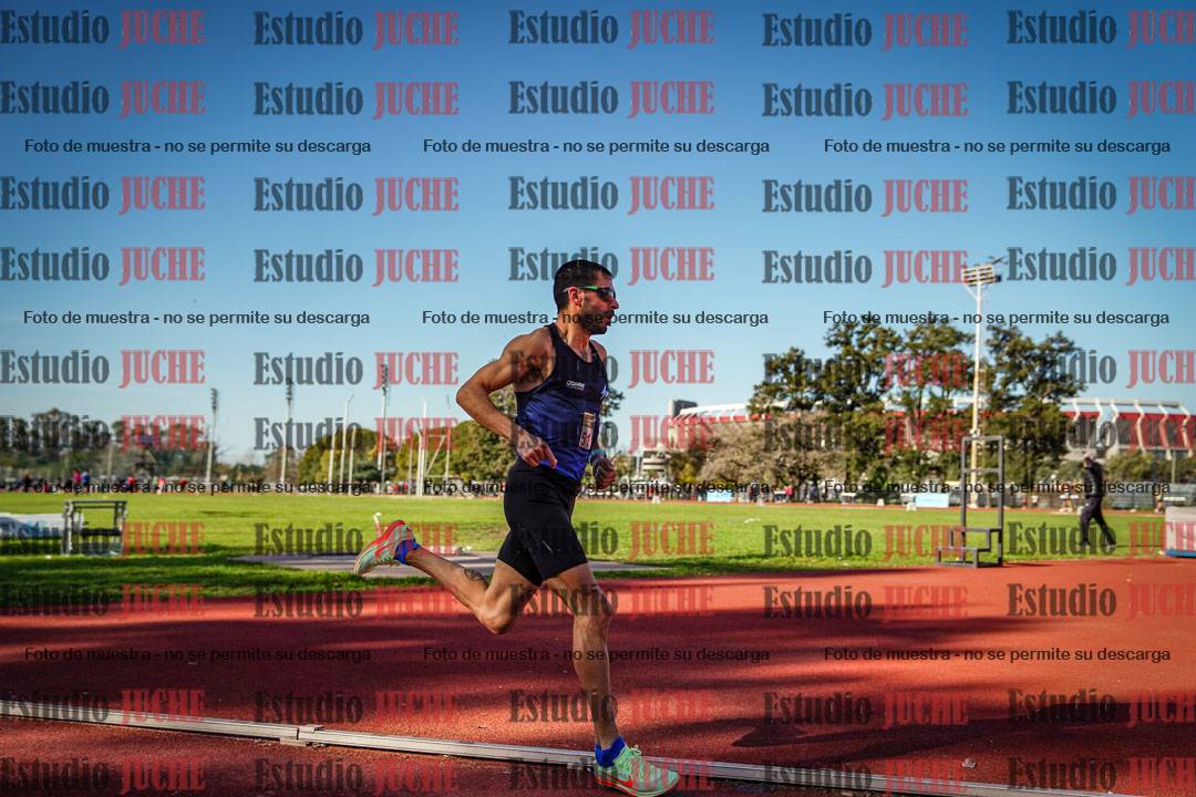 Fotos de los 3000 m llanos de varones
