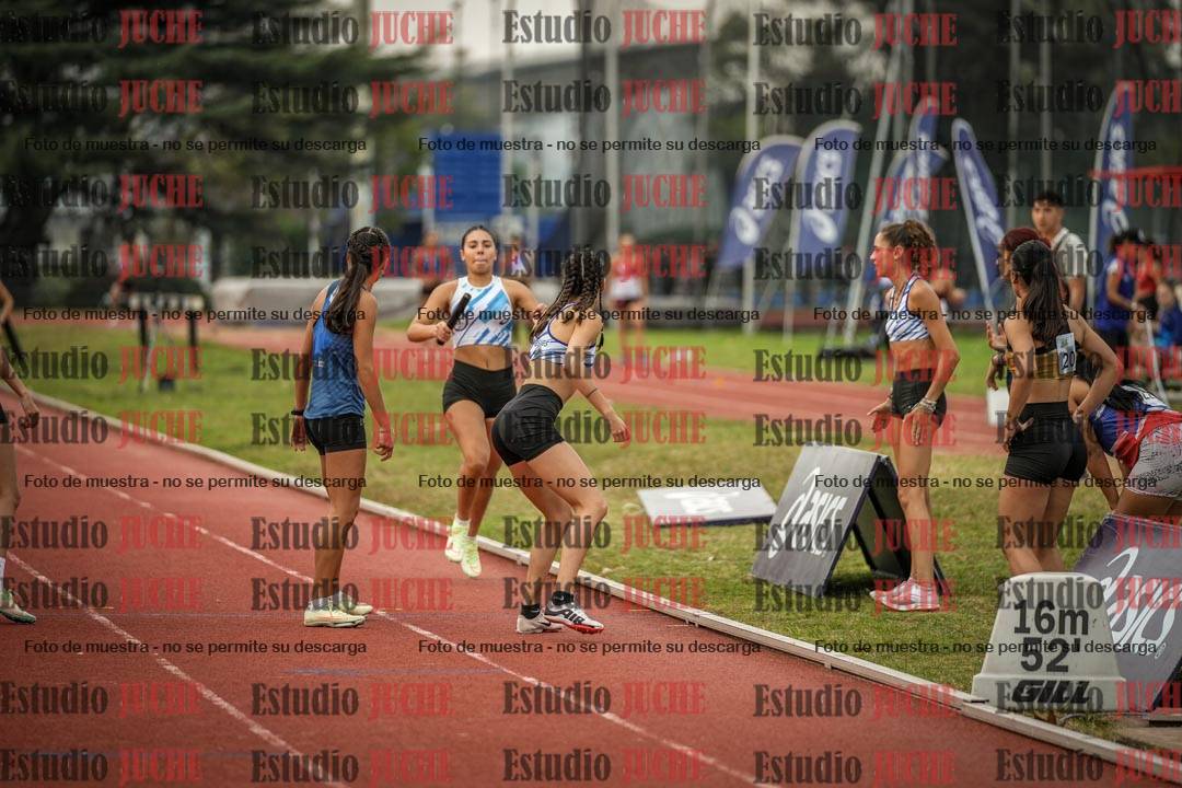 Fotos de las postas 4x400 m llanos de mujeres