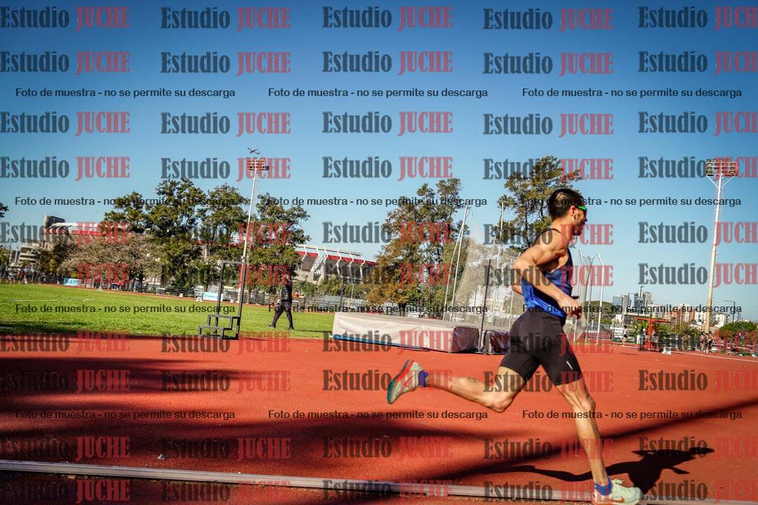 Fotos de los 3000 m llanos de varones