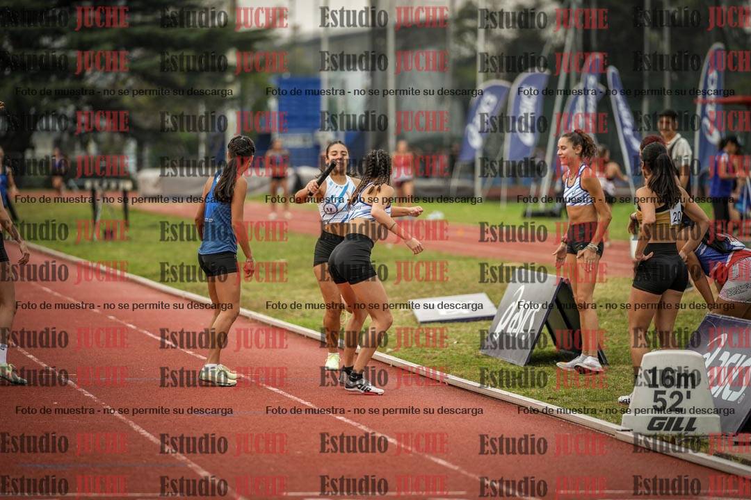 Fotos de las postas 4x400 m llanos de mujeres
