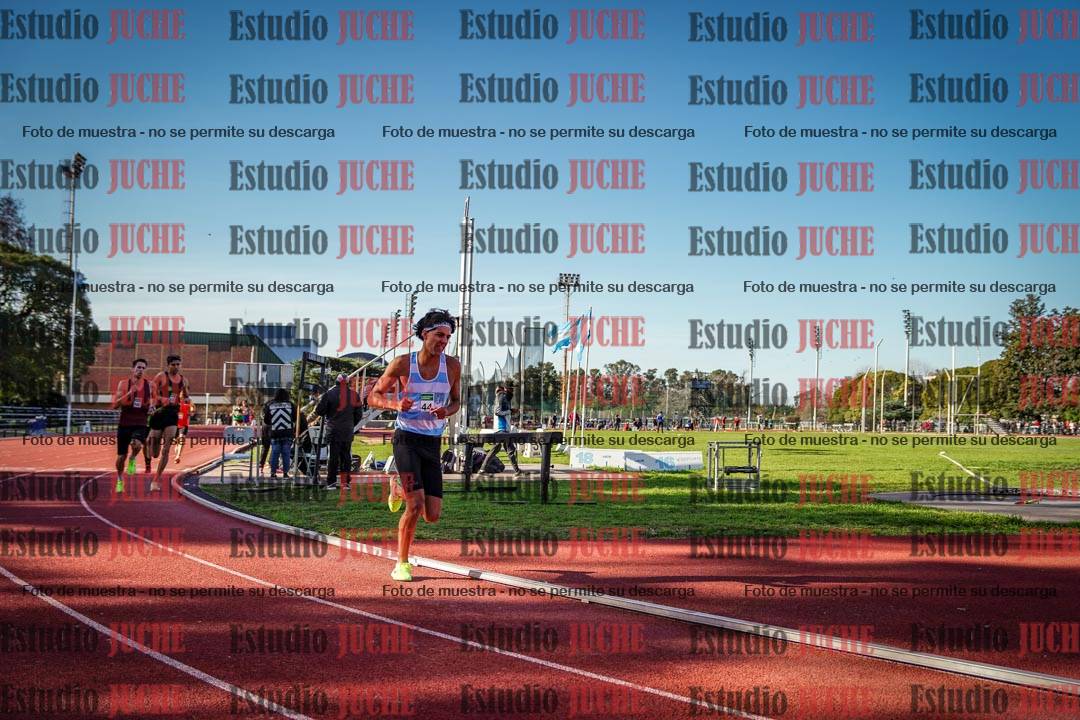 Fotos de los 3000 m llanos de varones