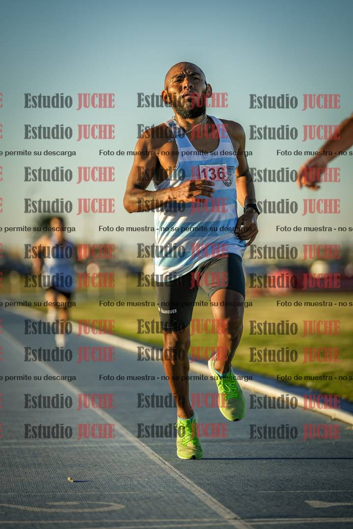 Fotos de los 1500 m llanos de varones