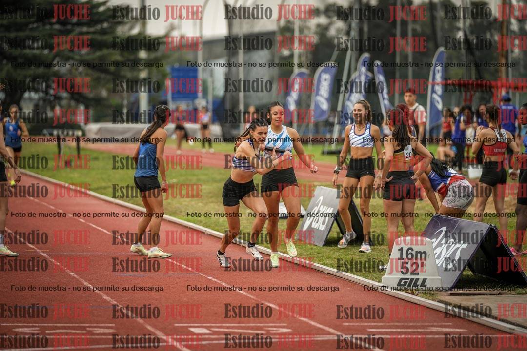 Fotos de las postas 4x400 m llanos de mujeres