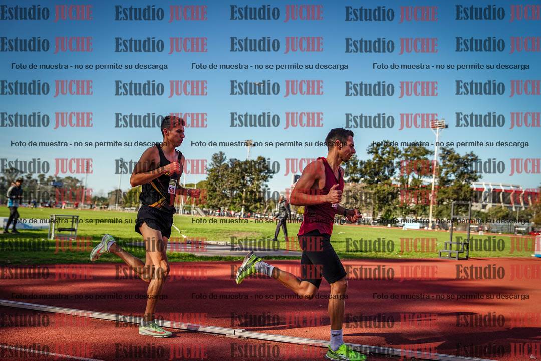 Fotos de los 3000 m llanos de varones