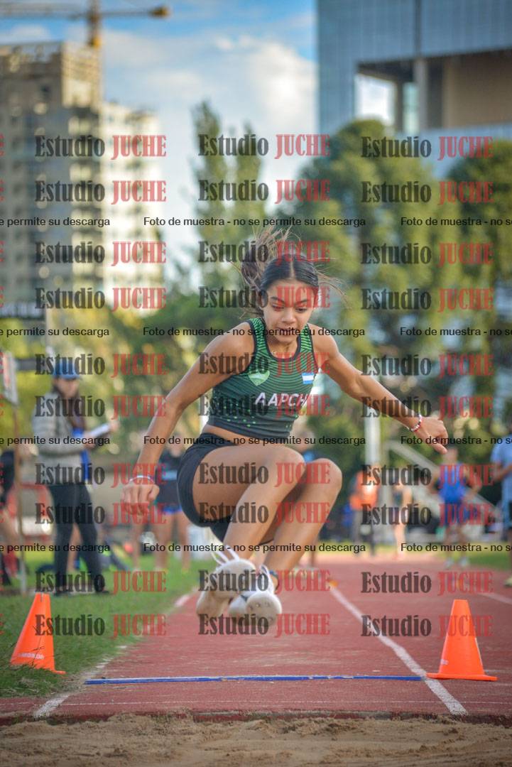 Fotos del salto en largo - mujeres U16
