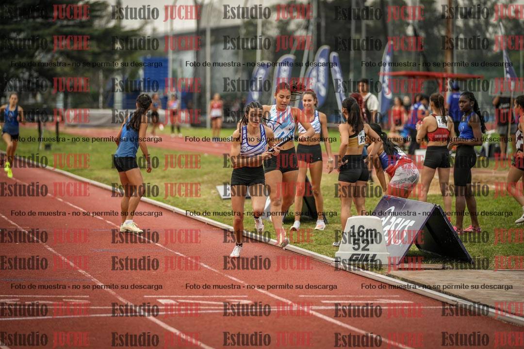 Fotos de las postas 4x400 m llanos de mujeres