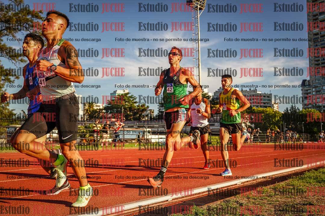 Fotos de los 3000 m llanos de varones