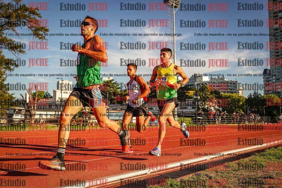 Fotos de los 3000 m llanos de varones