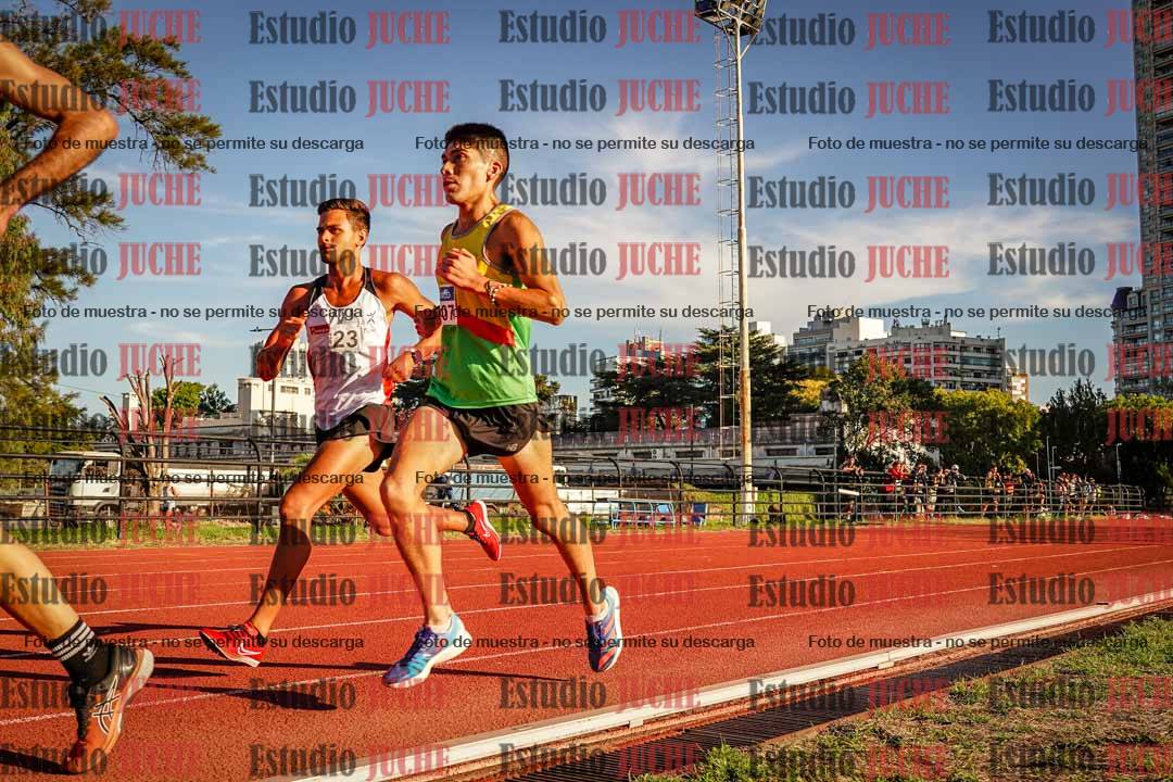Fotos de los 3000 m llanos de varones