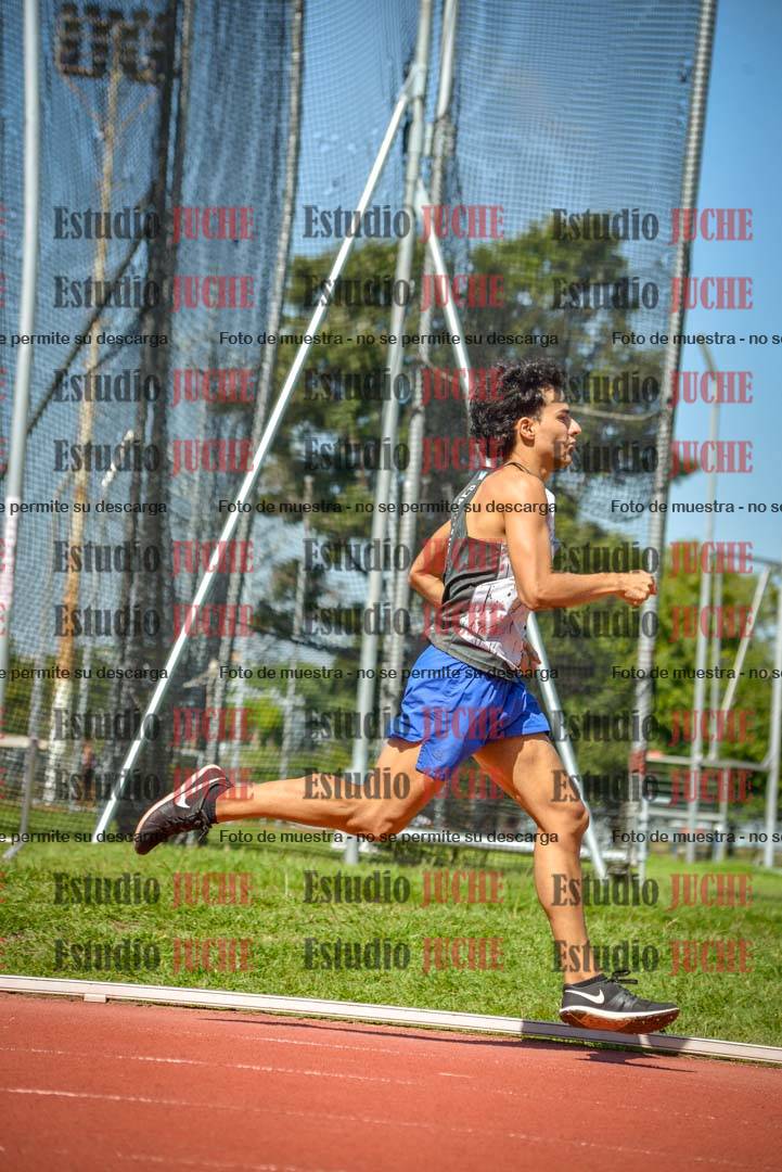 Fotos de los 800 m llanos de varones