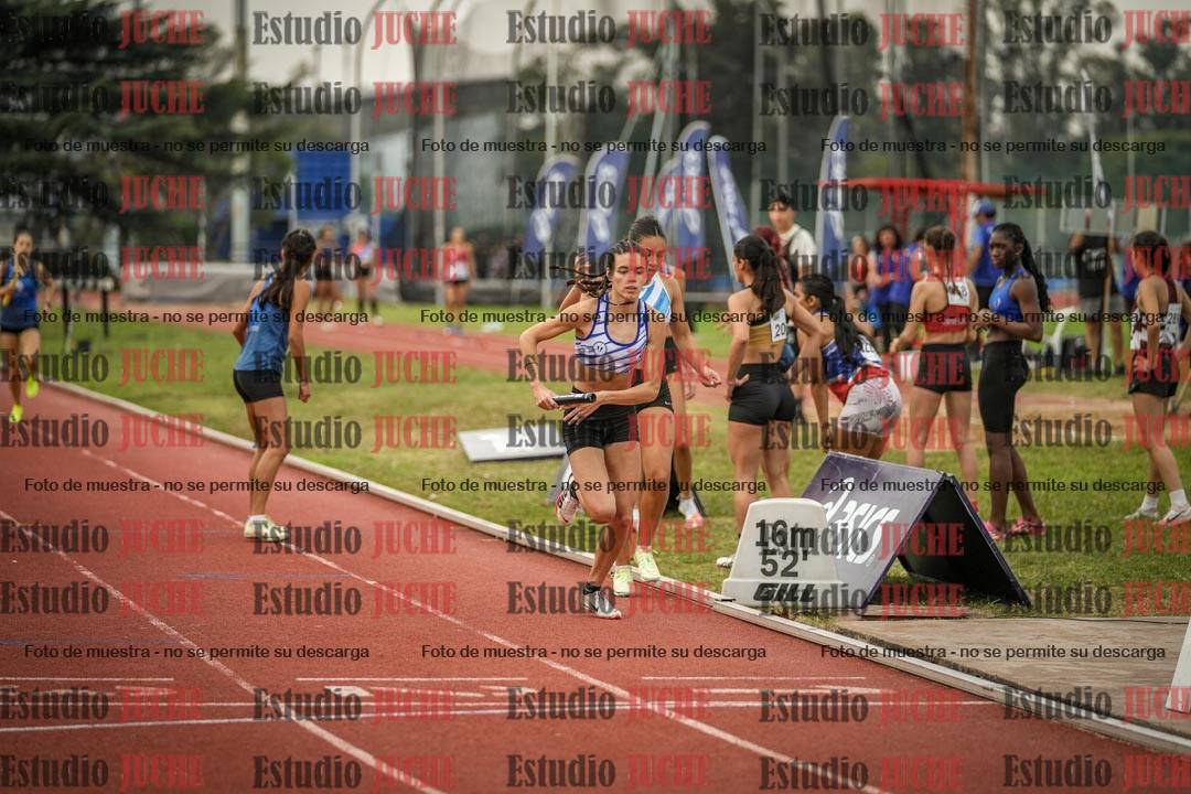 Fotos de las postas 4x400 m llanos de mujeres