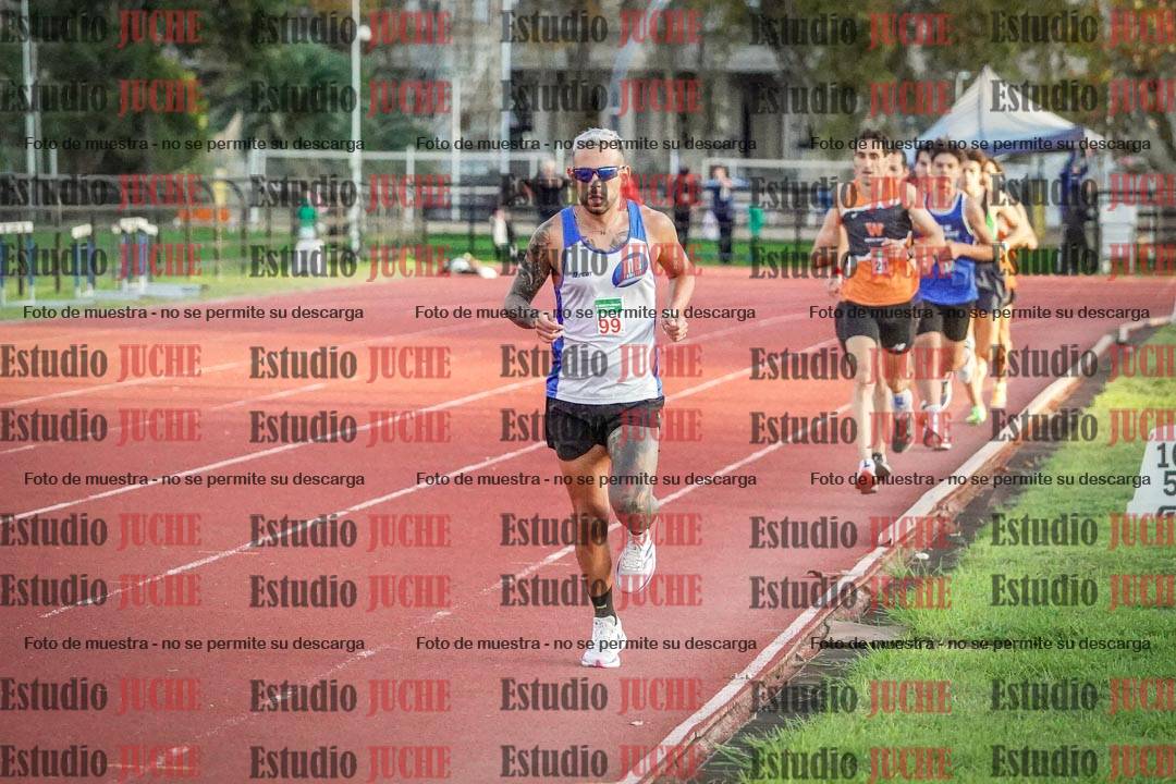 Fotos de los 3000 m llanos de varones