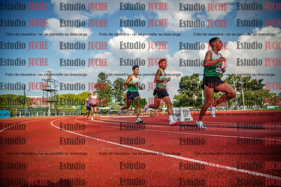 Fotos de los 3000 m llanos de varones