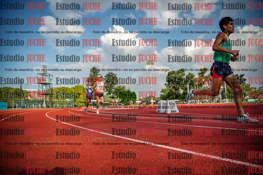 Fotos de los 3000 m llanos de varones