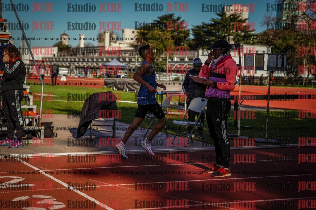 Fotos de los 3000 m llanos de varones