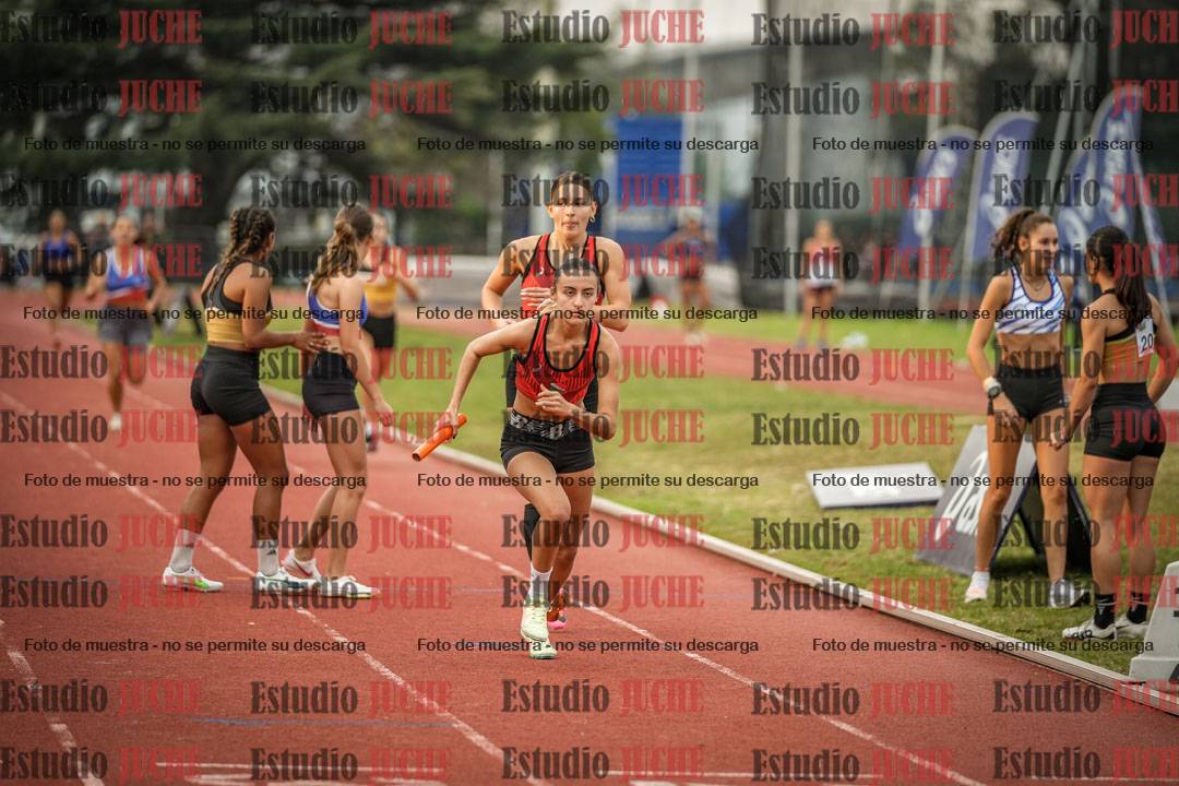 Fotos de las postas 4x400 m llanos de mujeres