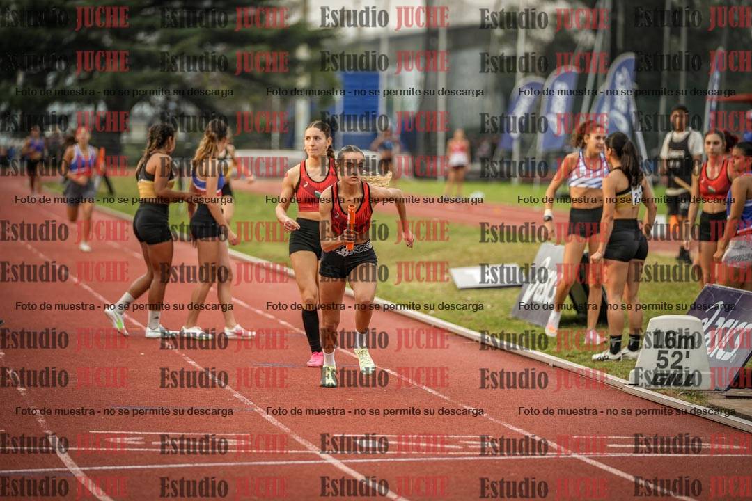 Fotos de las postas 4x400 m llanos de mujeres