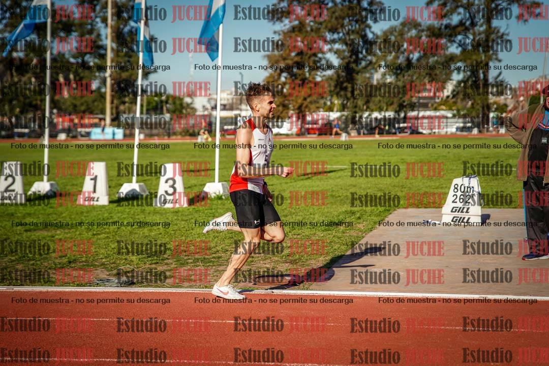 Fotos de los 3000 m llanos de varones