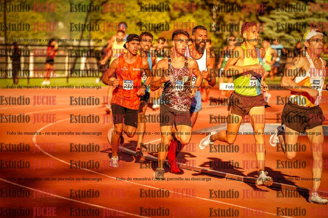 Fotos de los 3000 m llanos de varones