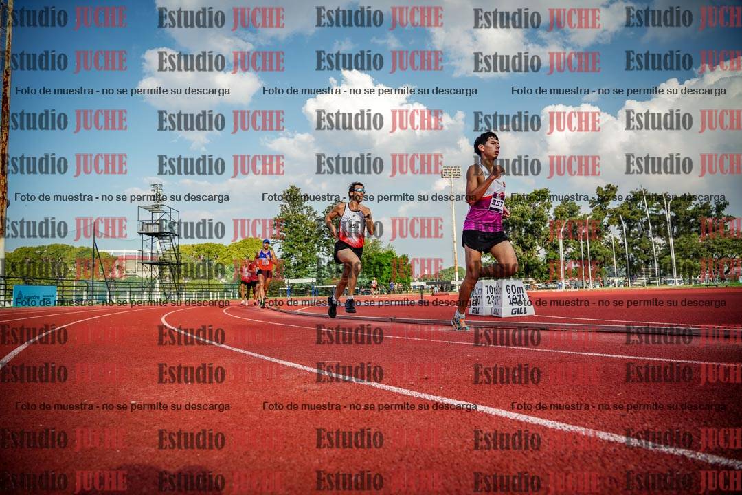 Fotos de los 3000 m llanos de varones