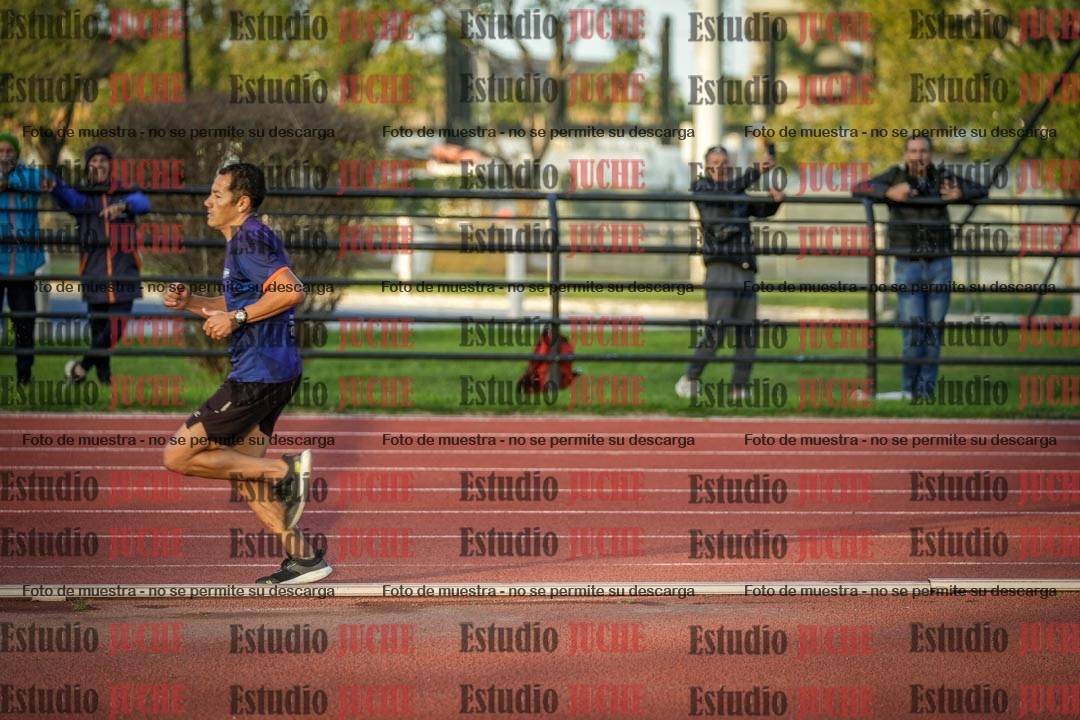 Fotos de los 3000 m llanos de varones