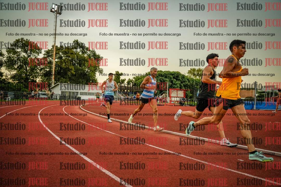 Fotos de los 1500 m llanos de varones