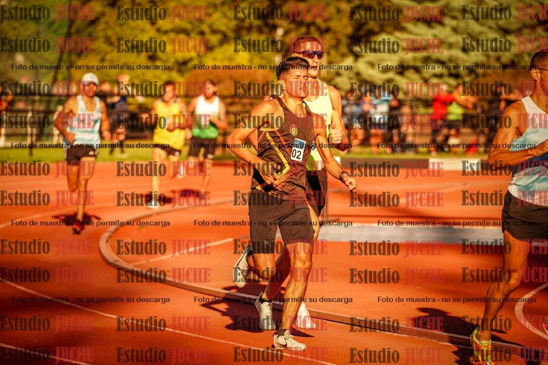 Fotos de los 3000 m llanos de varones