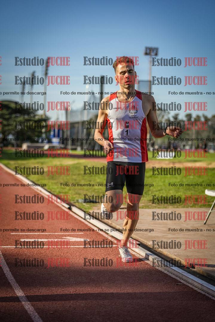 Fotos de los 3000 m llanos de varones