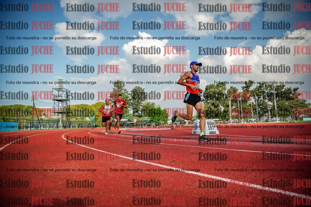 Fotos de los 3000 m llanos de varones