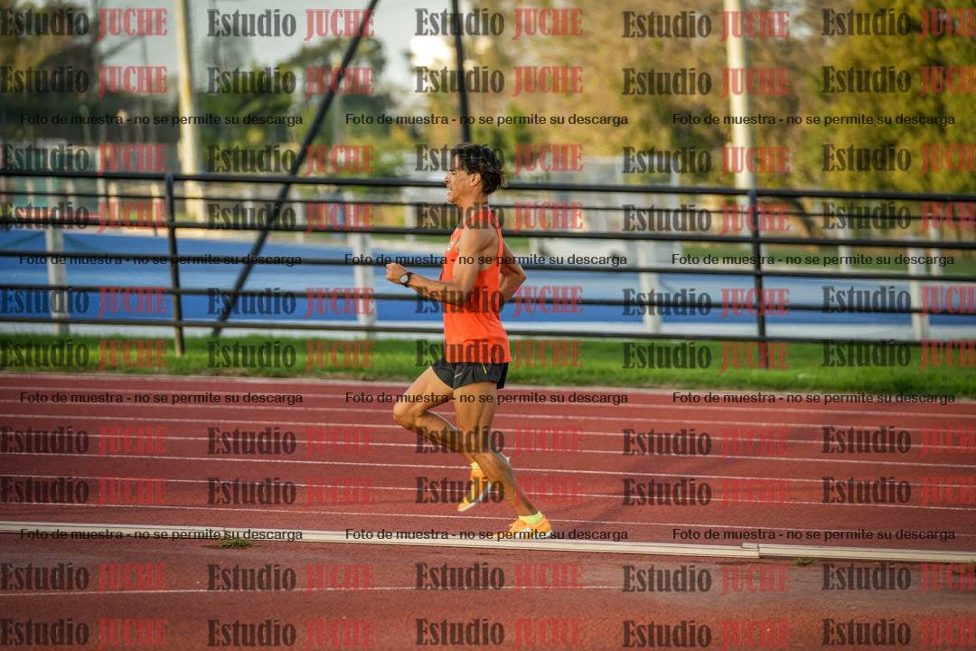 Fotos de los 3000 m llanos de varones