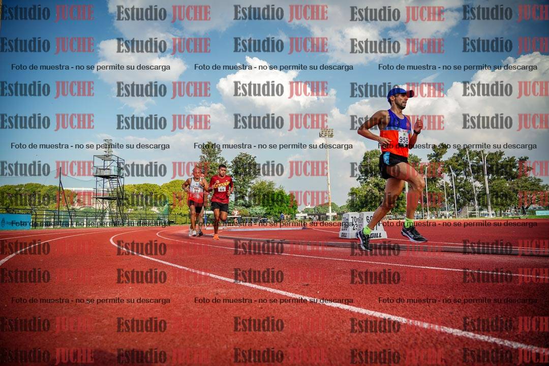 Fotos de los 3000 m llanos de varones