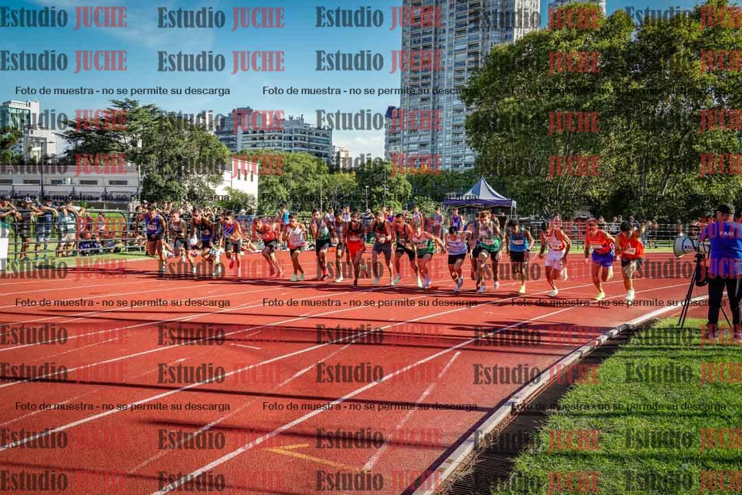 Fotos de los 1500 m llanos de varones