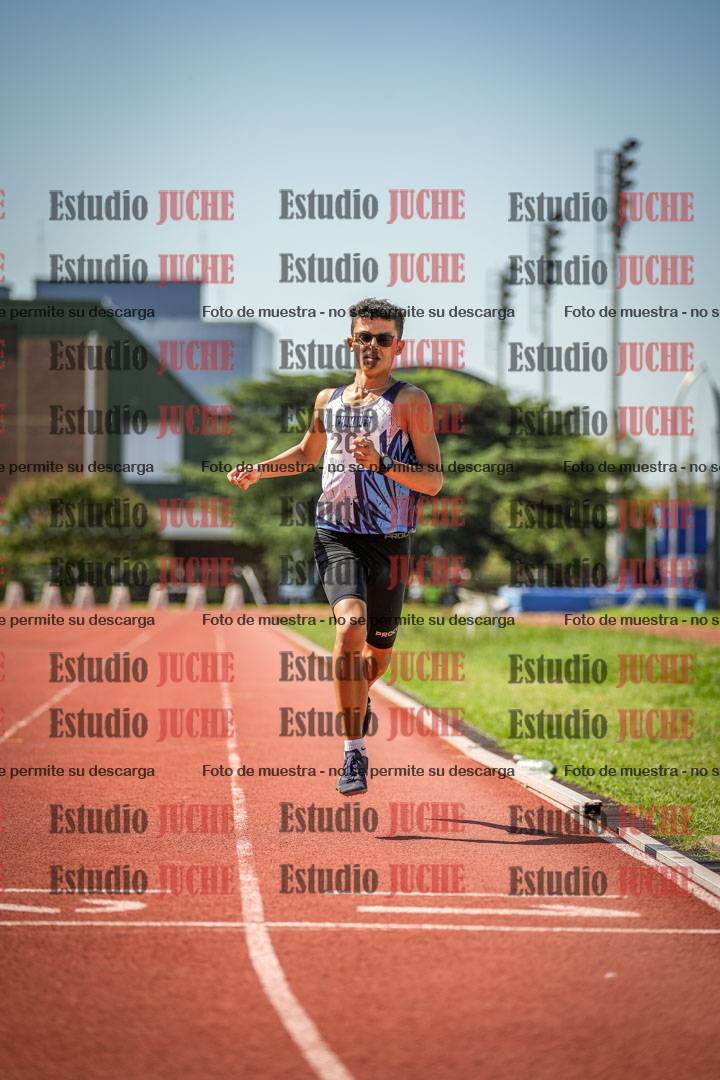 Fotos de los 800 m llanos de varones